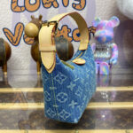 Louis Vuitton Hills Pochette M82949 Blue